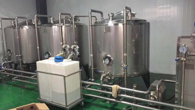 食品级塑料与金属材质：关键差异解析